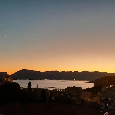 Finestra Sul Mare - La Guardiana Del Golfo Apartment *