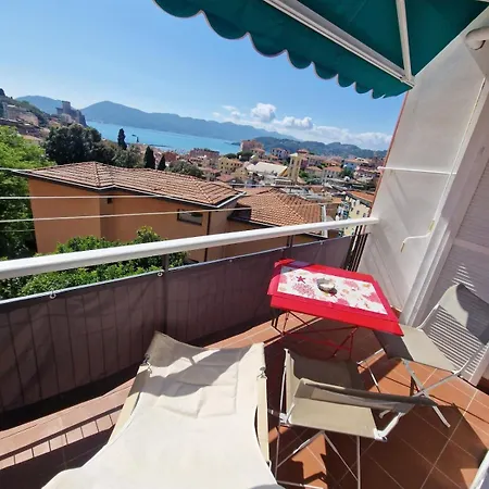 Finestra Sul Mare - La Guardiana Del Golfo Apartment *